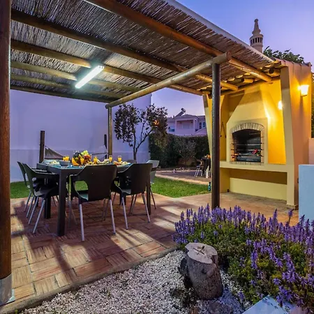 Fantastic Villa With Heatable Pool Jacuzzi And Bbq Βίλα *