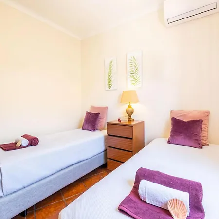 Βίλα Fantastic Villa With Heatable Pool Jacuzzi And Bbq *